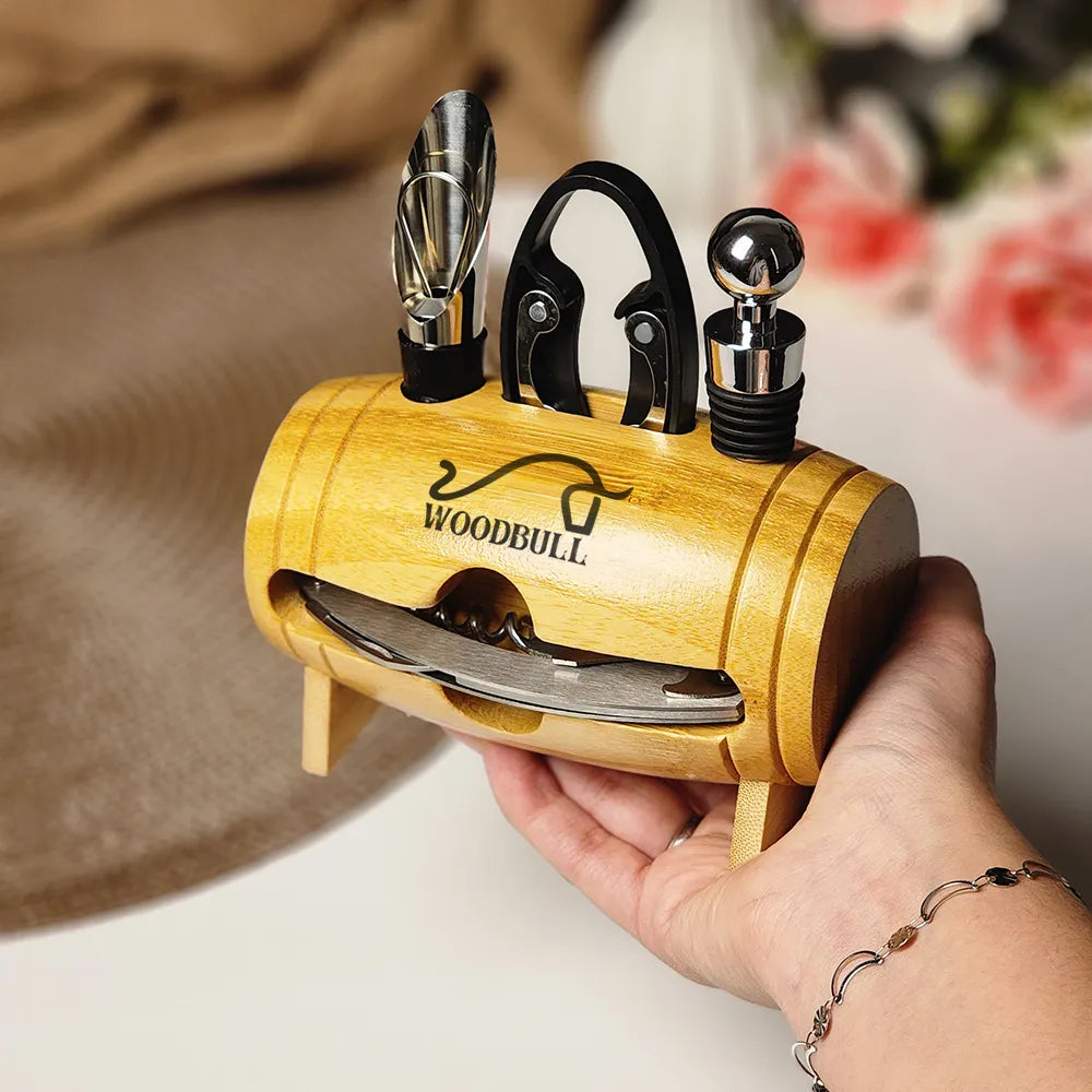 Kit para Vinho com 4 Peças e Suporte de Barril Decorativo