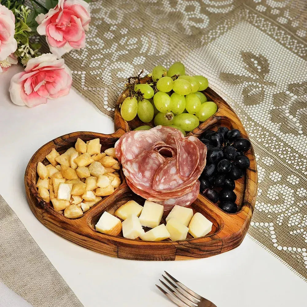 Petisqueira Coração com Molheira 5 Divisões Presente Namorado