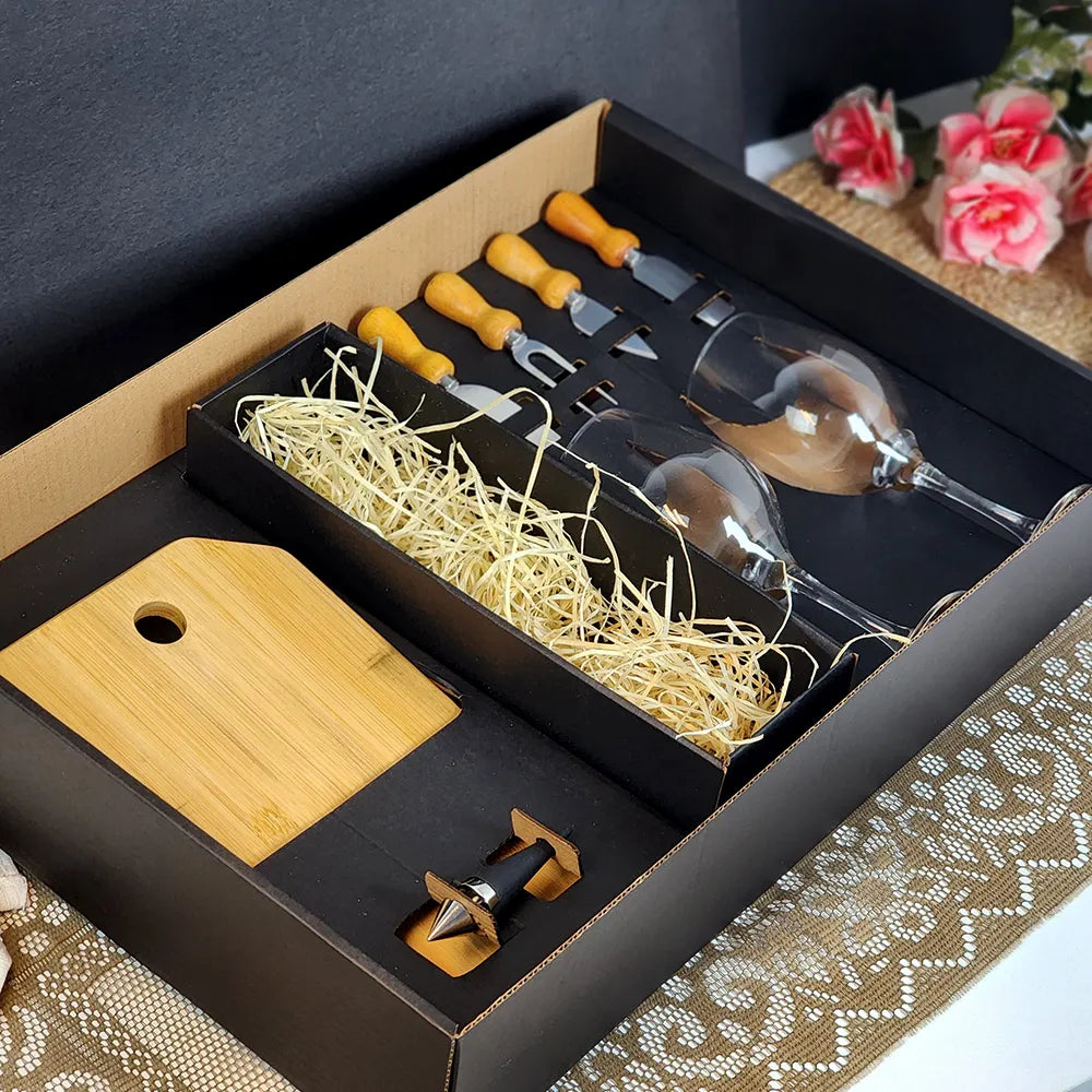 Kit Queijo e Vinho Presente Completo | 8 Peças